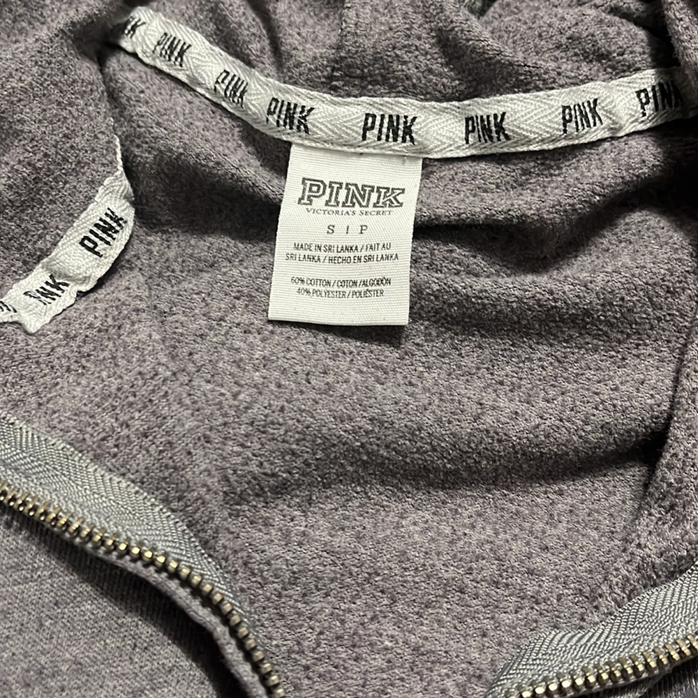Pink sweater - Picture 3 of 3